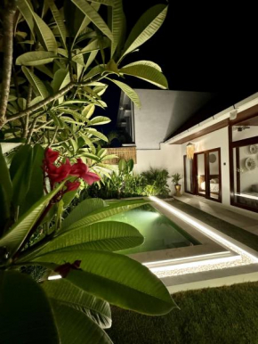 Lovely 2 bedroom villa 1 minute from Munggu beach